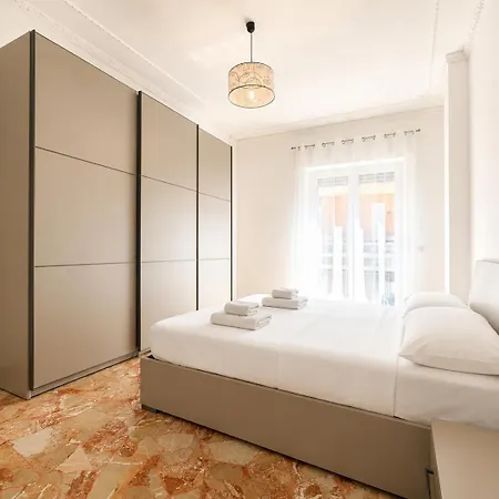 3 Bedrooms, Balcony 10 Min Historic Center Apartamento