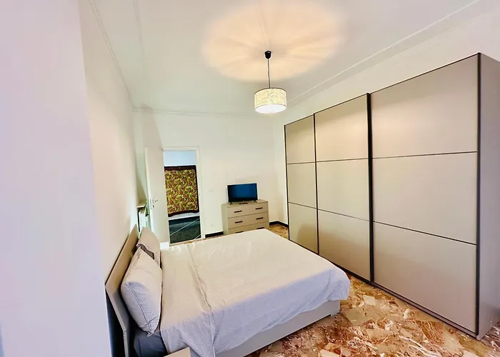 3 Bedrooms, Balcony 10 Min Historic Center *